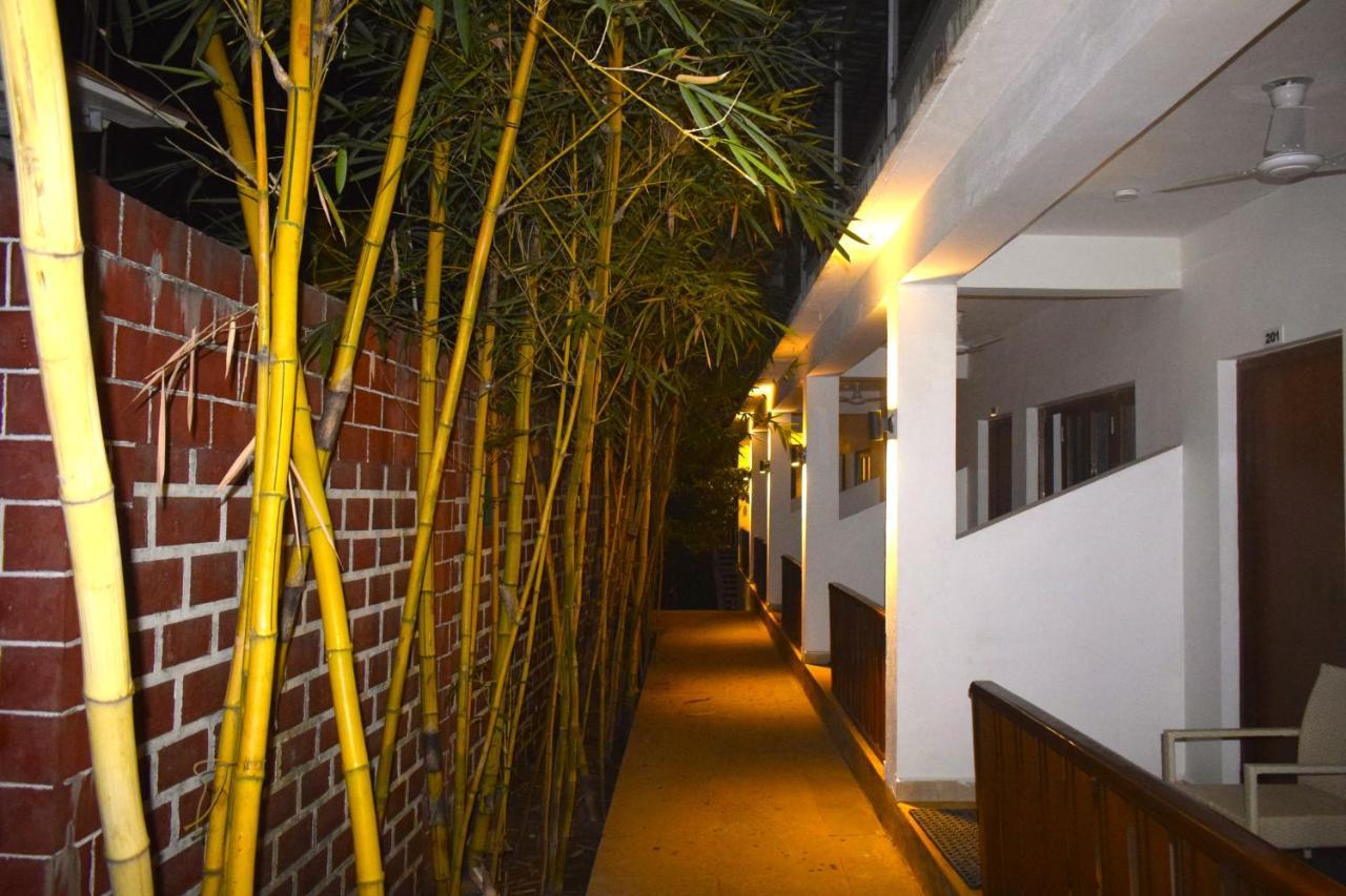 Kayan!V Resort Mandrem Esterno foto